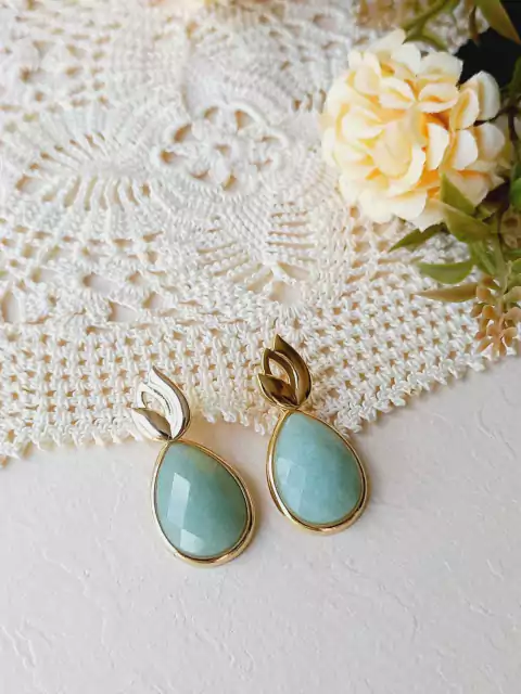 BRINCO OVAL PEDRA NATURAL QUARTZO VERDE