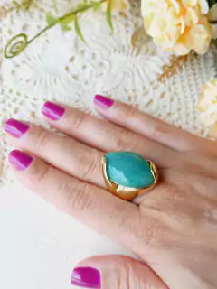 ANEL VOLUMOSO OVAL COM PEDRA NATURAL QUARTZO VERDE - loja online