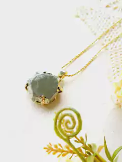 COLAR PEDRA NATURAL PIRITA - loja online