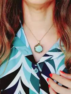 COLAR PEDRA NATURAL PIRITA na internet