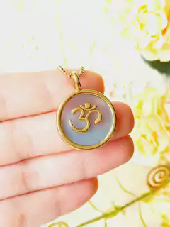 COLAR OM PEDRA NATURAL AGATHA AZUL - comprar online