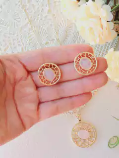CONJUNTO GEOMETRICO COM PEDRA NATURAL QUARTZO ROSA - Cordão de Luz Joias Finas
