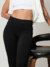 Calça legging preta risca de giz cós alto não marca 