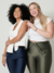 calça prada plus size com detalhe