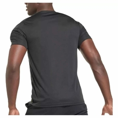 REMERA SS TECH TEE - NIGHT BLACK MEN REEBOK promo (HI3916) en internet