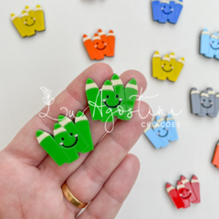 Aplique lápis de cor verde- 2,8cm- 1 unidade