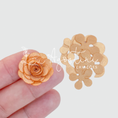 Rosinha montável tecido fino dourado escuro- 2,5cm- 25 recortes, 5 unidades