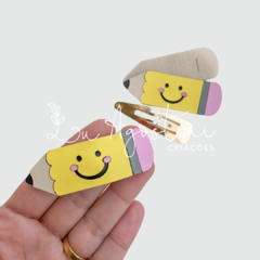 Capinha montável lápis amarelo- 3 itens- 1 presilha