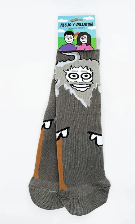 Medias El Viejo - Alejo y Valentina