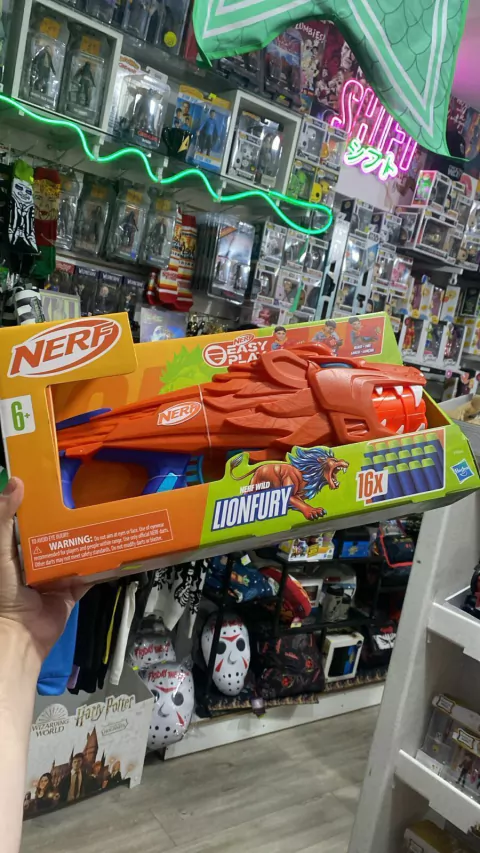 Pistola de Dardos Lionfury - Nerf - Hasbro