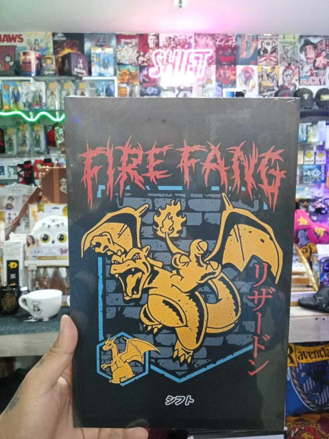 Cuadro Chico Fire Fang Charizard - Pokemon (20 cm x 30 cm) - comprar online