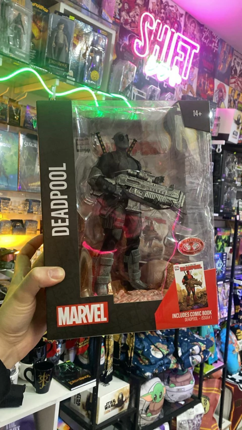 Figura Deadpool - Platinum Edition - Mc Farlane Toys - comprar online