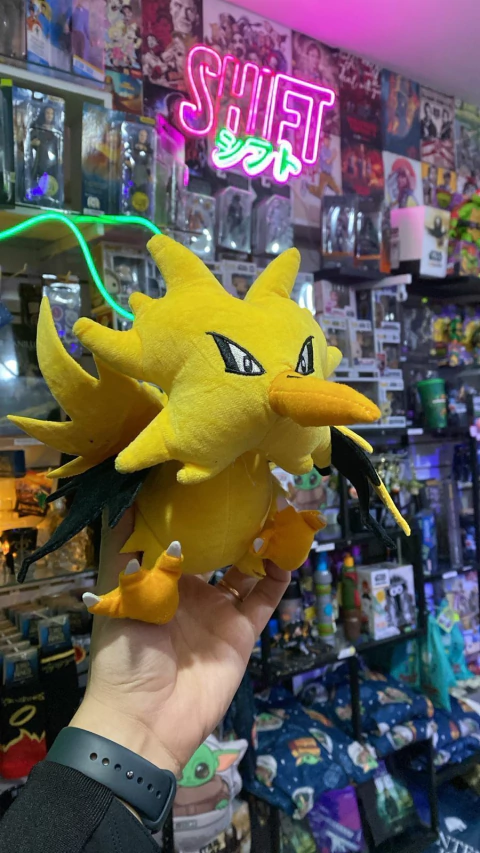 Peluche Zapdos - Pokemon - comprar online