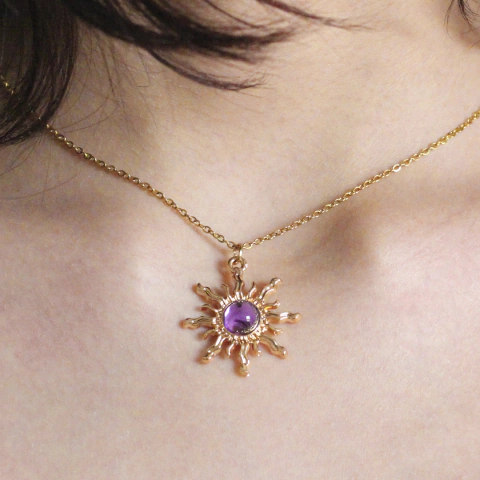 Colar Rapunzel Enrolados Raio Solar Lilás - comprar online