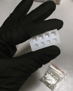 Ref.341290- Mini forma de SILICONE PLATINA de cubos de gelo realistas na internet