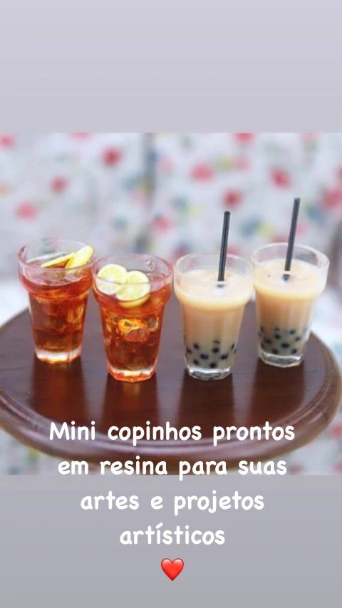 Ref.3210- kit copinhos decorados (feitos de resina) 4 peças