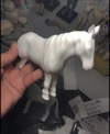 Cavalo base para trabalhar com biscuit ou para pintura e uso direto Ref.38
