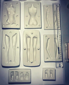 Ref.1110- Kit corpo completo feminino HUMANINHOS GIGANTÕES com molde cabeça humaninhos cartoon on internet