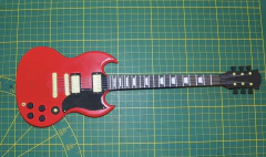 Ref.Z037- Guitar GIBSON SG MINI 12cm 1 peça - comprar online