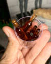 Ref.1126- Mini garrafinha de cerveja em resina epóxi 1 garrafinha 3,4cm - comprar online