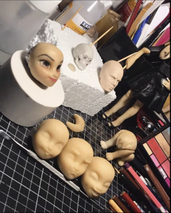 Ref.701-Molde rosto humaninhos cartoon entre 4 a 4,5cm de altura