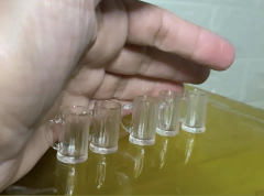 Imagem do Ref.T090- kit 5 canecos de chopp realista (2cm de altura ) escala 1/6 (5 peças )