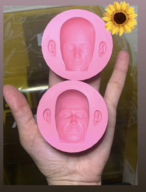 Ref.H1012- Kit dois moldes rostos masculino modelo juvenil e adulto ( 5cm de altura os rostos ficam fora do molde )