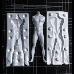 Ref.2089- LANÇAMENTO -Corpo completo masculino já saem com os pés do molde na internet