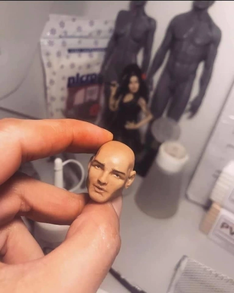 023-Molde rosto masculino escala 1/10 (2,6cm de altura) - comprar online