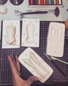 Ref.45700- moldes casal coleção humaninhos gigantões completos seguem também com moldes cabeça casal 30cm na internet