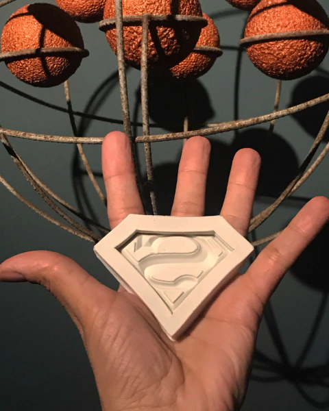 Molde símbolo Supermam