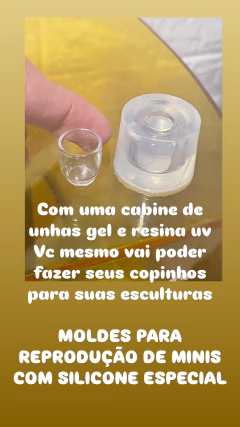 Ref.MOLDMINIS07- Molde mini copo whisk realista - Nanda Regina