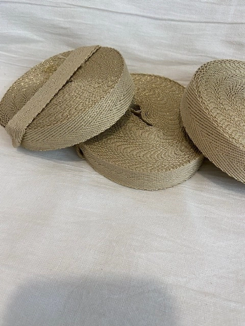 Cinta hilera con Lurex dorada -2 cm-