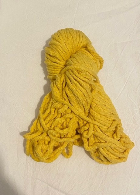 Hilo Multicabo Amarillo 36 cabos. Madeja