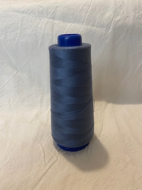 Hilo de poliéster azul. Cono x 2000 mt