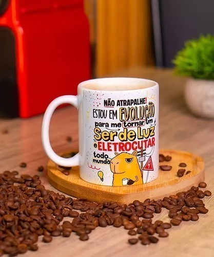 Caneca Capivara "Evolução Elétrica" – Frases Engraçadas - comprar online
