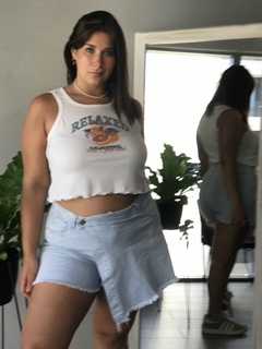 Short pollera Anahí en internet
