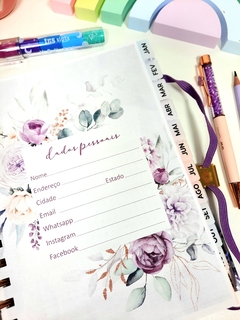 Agenda permanente 1 dia Floral Violeta tamanho A5 - Fofurinhas da Bila