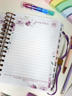 Agenda permanente 1 dia Floral Violeta tamanho A5 na internet