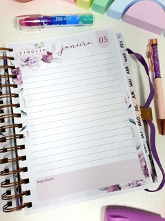 Agenda permanente 1 dia Floral Violeta tamanho A5 - Fofurinhas da Bila