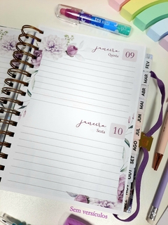 Agenda 2025 2 dias Floral Violeta tamanho A5 - Fofurinhas da Bila