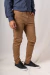PANTALÓN KANGXI CHINO CAMEL ESS 009 en internet