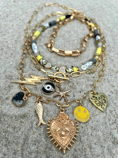Collar cuadruple
