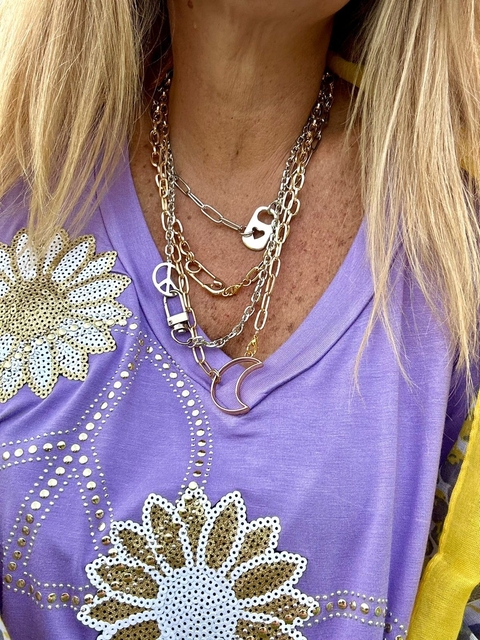 Collar cuádruple