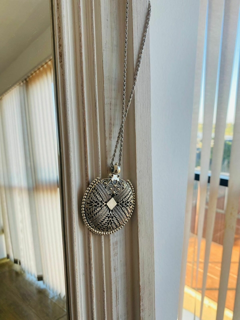 Collar Aras colgante plateado circular - comprar online