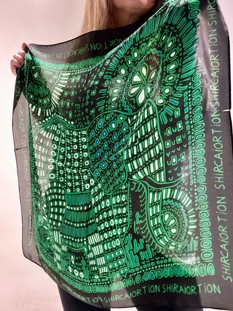 Pañuelo de seda estampada B