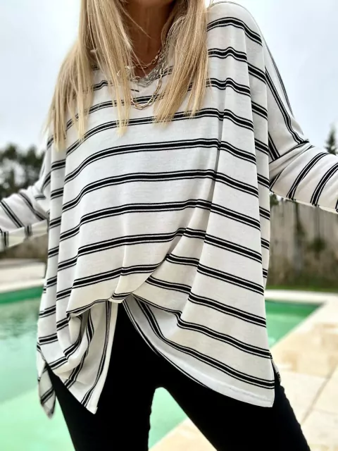 Remeron Laica de lanilla raya base manteca y negro