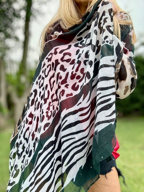 Pashmina en negros y blanco