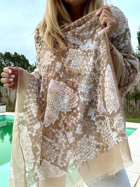 Pashmina en beige y blanco
