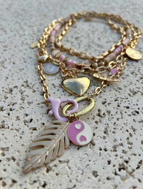 Collar cuadruple dorado